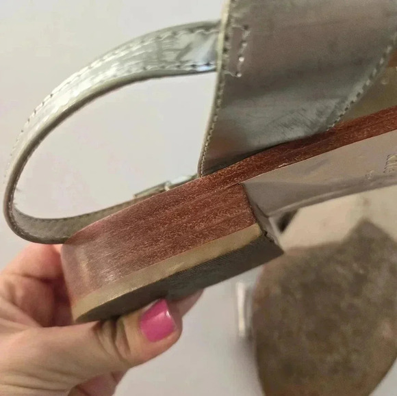 Kate Spade silver sandals with rhinestone detail sz 7 - Picture 5 of 9